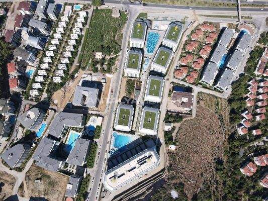Key-Ready Flats in a Complex with Private Beach in Kargicak Alanya