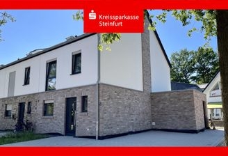 Eingangsbereich mit 2 Stellplätzen 