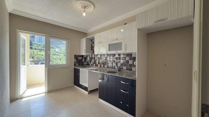 3-Bedroom Apartment Near the Beach and Amenities in Arsin Trabzon