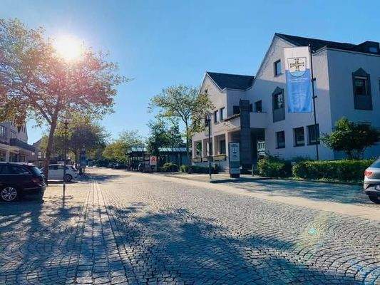 Postbauer-Heng, Zentrum