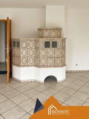 Kachelofen im Wohn-Esszimmer