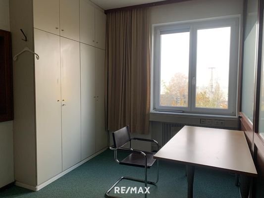 Büro_Bild4