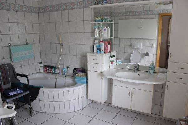 Badezimmer.JPG