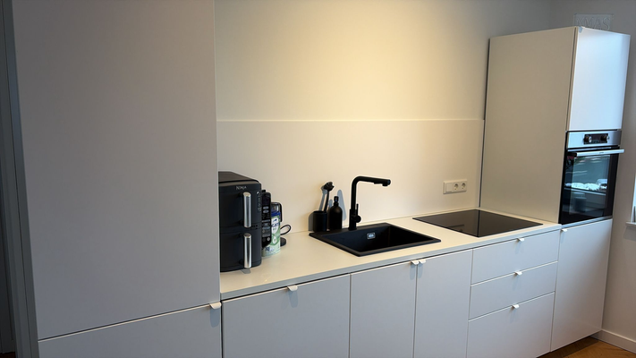 EBK ist in der Wohnung vorhanden