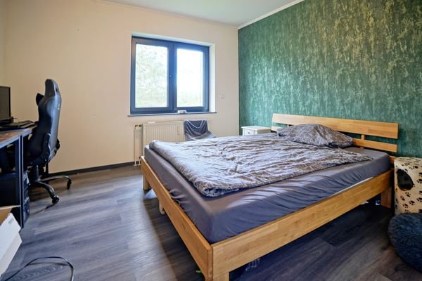 Schlafzimmer I EG