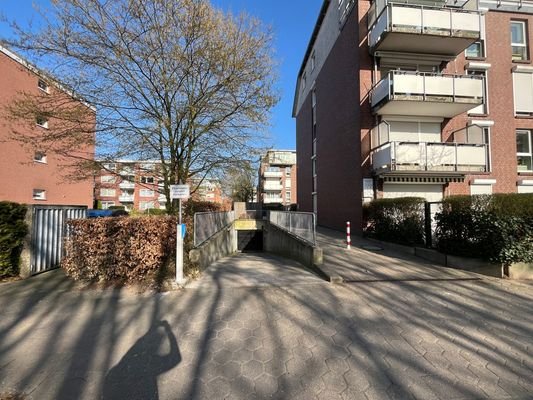 Garagenausfahrt Tribünenweg