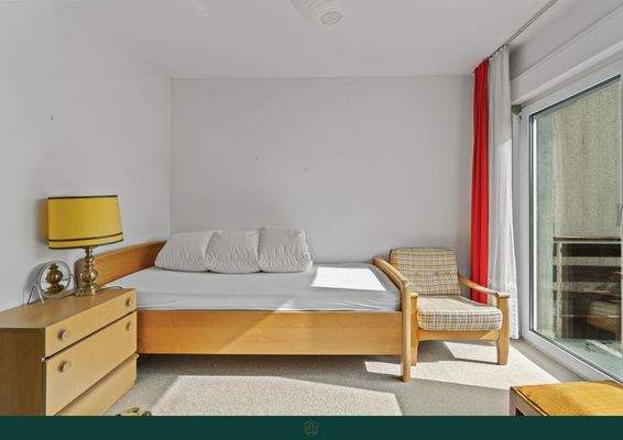 Schlafzimmer 1 mit Balkonzugang