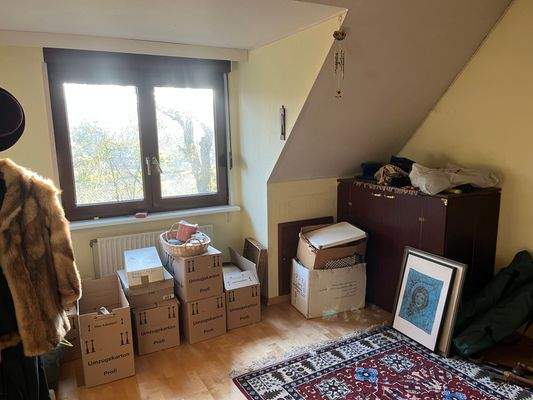 Zimmer 3, DG - mit Gaubenfenster