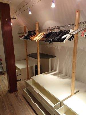 begehbarer Kleiderschrank, Bild 1