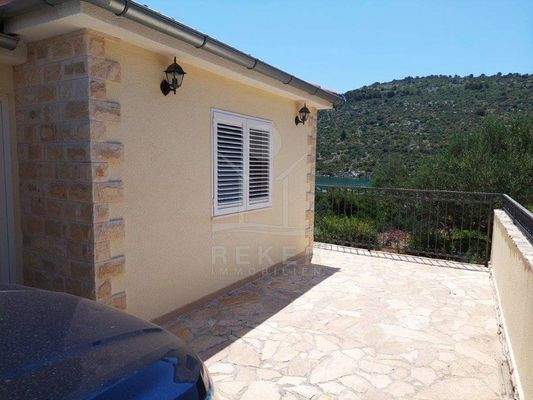 Moderne Villa mit perfekter Himmelsausrichtung