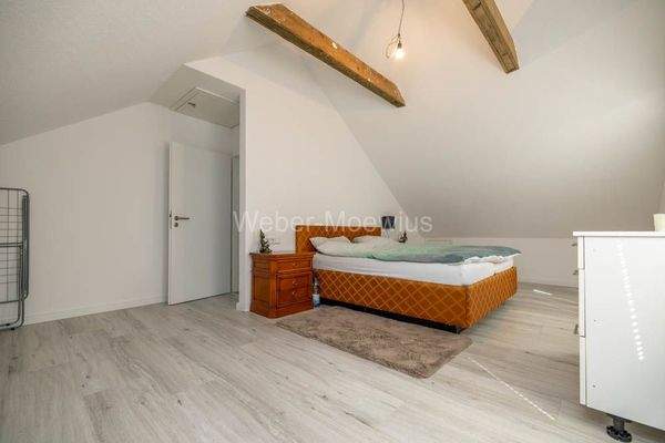 3395 DG HW - Schlafzimmer b