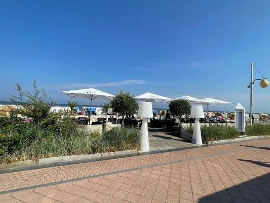 Strandterrasse Im Sommer