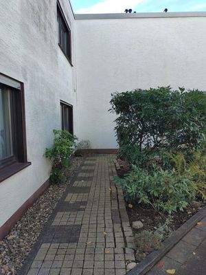 Vorgarten bei Einliegerwohnung