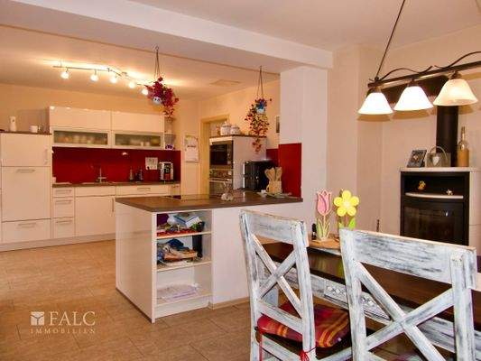 Küche, EBK, Holzofen, EG