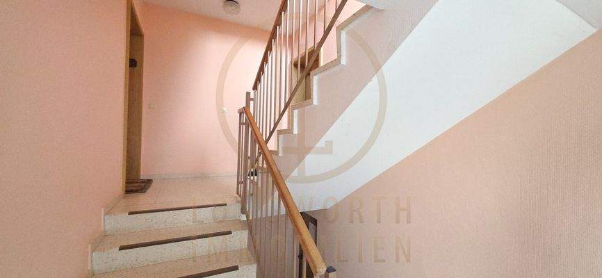 38-Oberfer-Westend-Treppenhaus