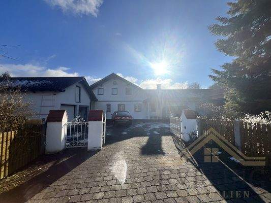 Zufahrt Straßenansicht