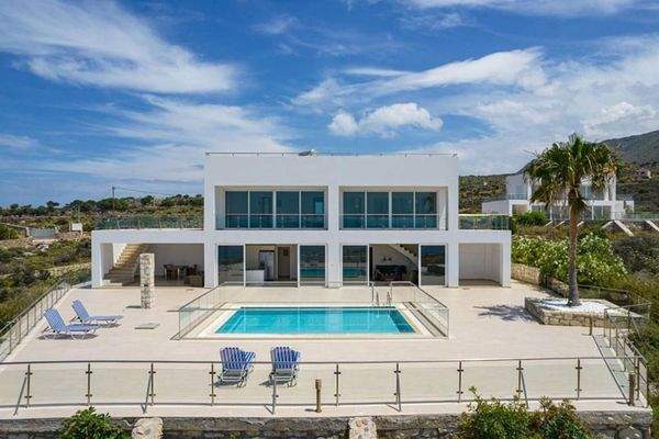 Kreta, Kokkino Chorio: Exotische Villa mit Panoramablick auf das Meer zu verkaufen