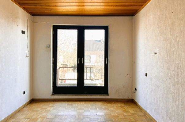 mit kleinem Austritt