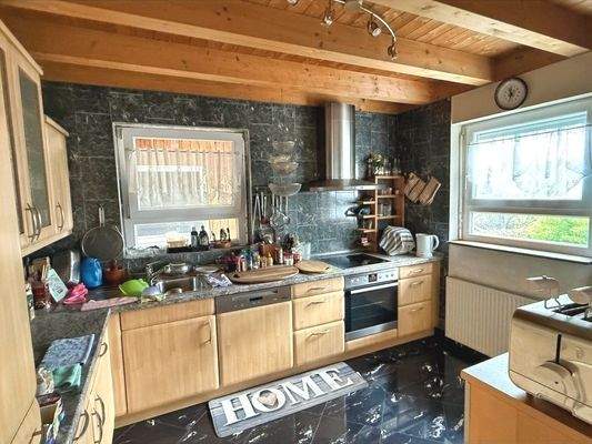 Einbauküche inklusive!