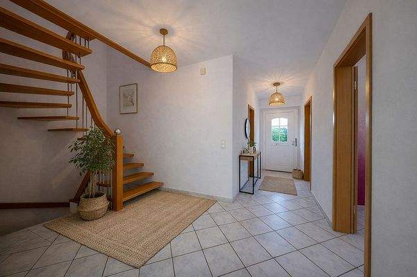 200-8699_Diele_gestaged