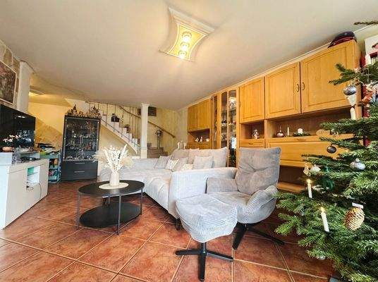 Wohnbereich mit Treppenaufgang