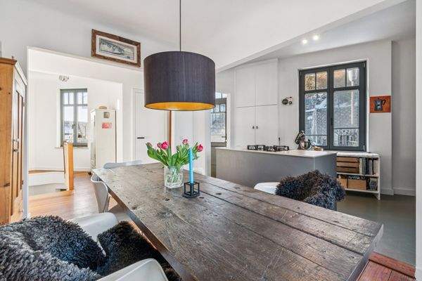 Gemütlich in der offenen Küche zusammen sein