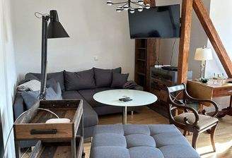 Wohn- Schlafzimmer