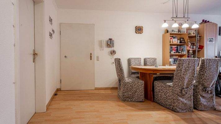 Wohnzimmer / Esszimmer