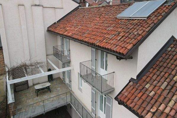 elegantes Haus im Zentrum von Canale –  Piemont