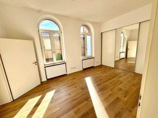 15 Schlafzimmer 1.JPG