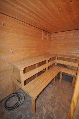 08 vorbereitete Sauna.JPG