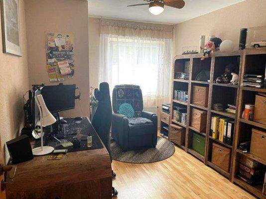 Gäste-/ -Arbeitszimmer