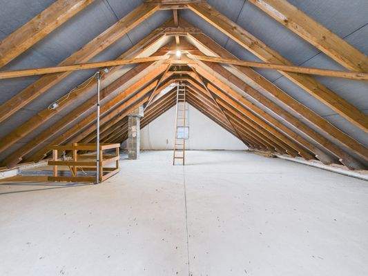 Ausbaufähiges Dachgeschoß