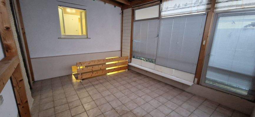 Wintergarten/Raum für Feierlichkeiten im EG