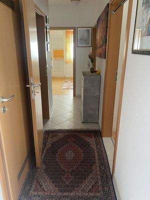 2. Flur - Richtung Bad/Küche