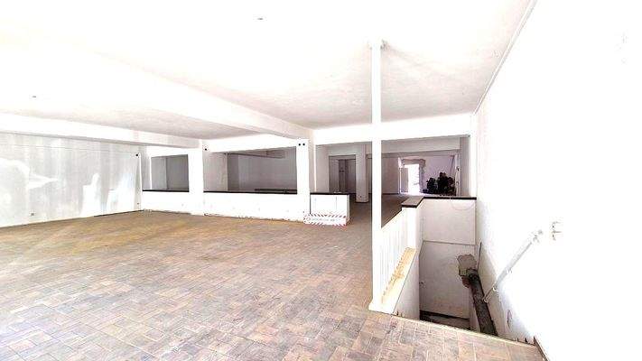 Blick 9 in den Verkaufsraum