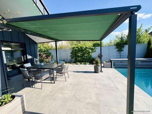 Poolterrasse 