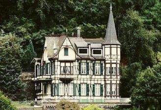 Mehrfamilienhaus, Ferienwohnanlage, Büroetage