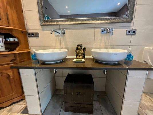 Hinterhaus - Badezimmer 4