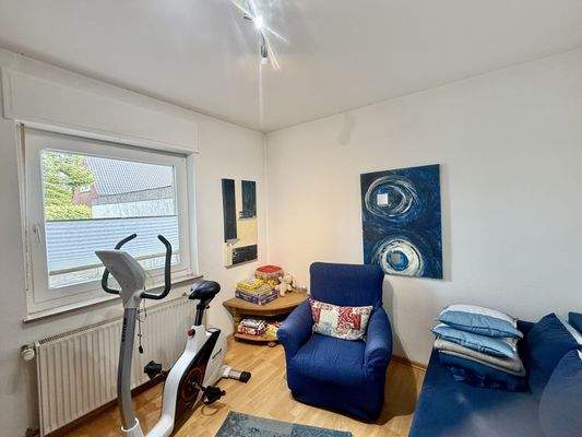 Büro oder Kinderzimmer im EG