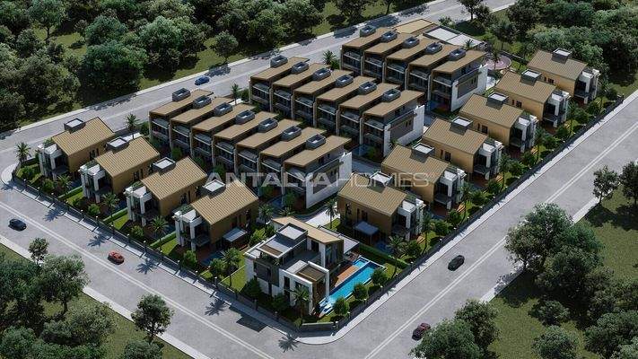 6-Bedroom Luxury Houses with Pools in Altıntaş Antalya