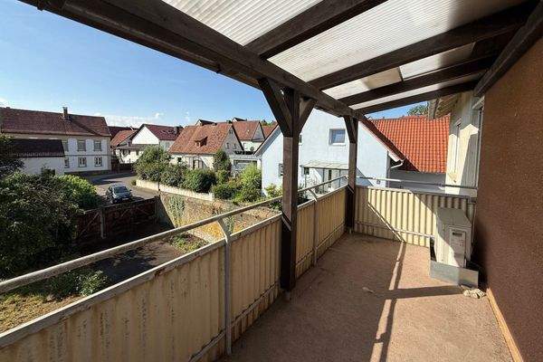 Balkon mit Überdachung