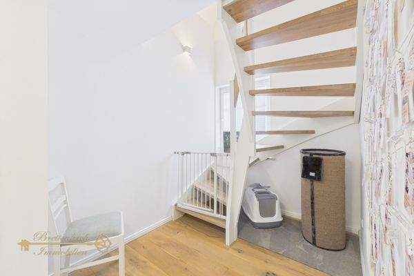 Treppe zum Spitzboden