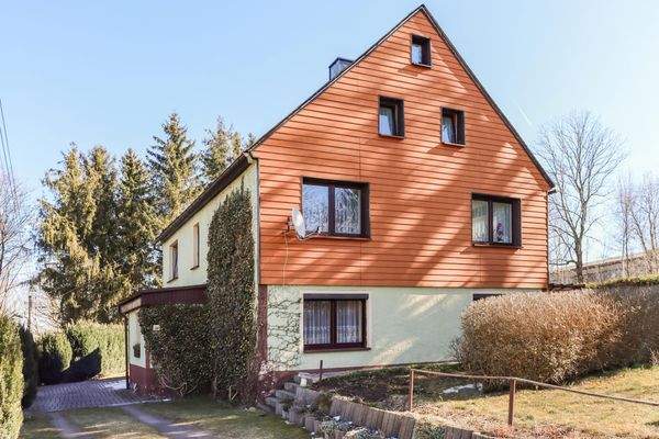 Giebelseite Einfahrt