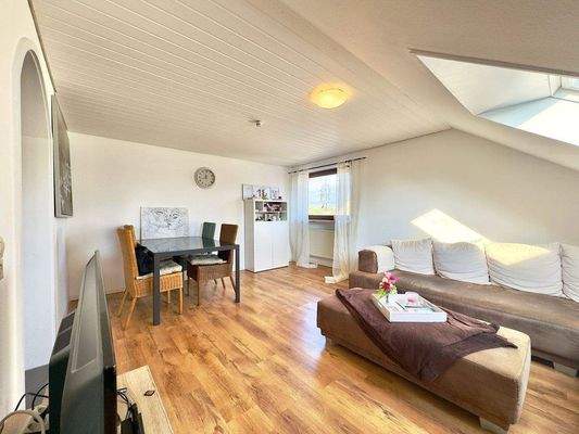 Wohnzimmer / Esszimmer DG