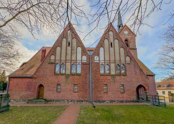 Evangelische Petruskirche Petershagen