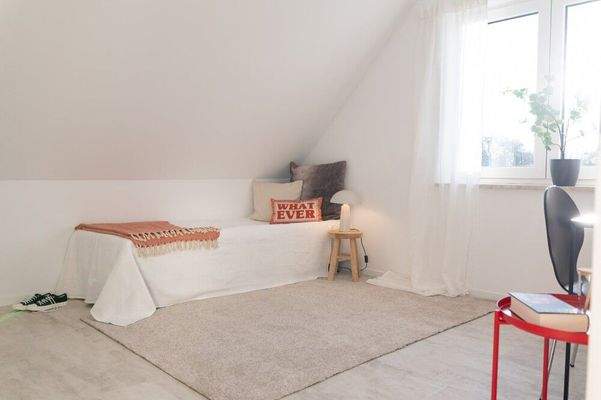 Gemütliches Kinderzimmer Dachschräge