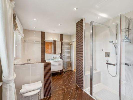 Bathroom - shower