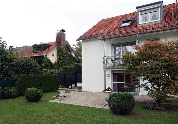 Gartenwohnung mit Terrasse