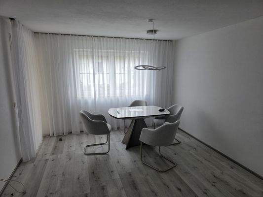 Wohnzimmer - Esszimmer.jpg